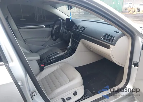 2016 Volkswagen Passat V6 Sel Premium from USA, damaged, VIN 1VWCM7A37GC066134